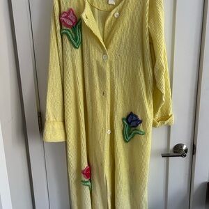 Vintage yellow chenille button down robe with pink and purple raised tulips.